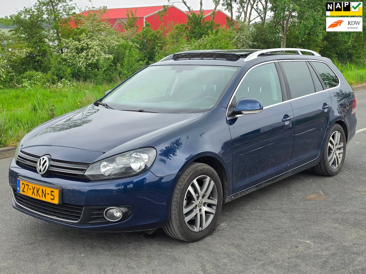 Volkswagen Golf Variant - 1.2 TSI High Executive Line BlueMotion / AIRCO / NAP / PANO - AutoWereld.nl