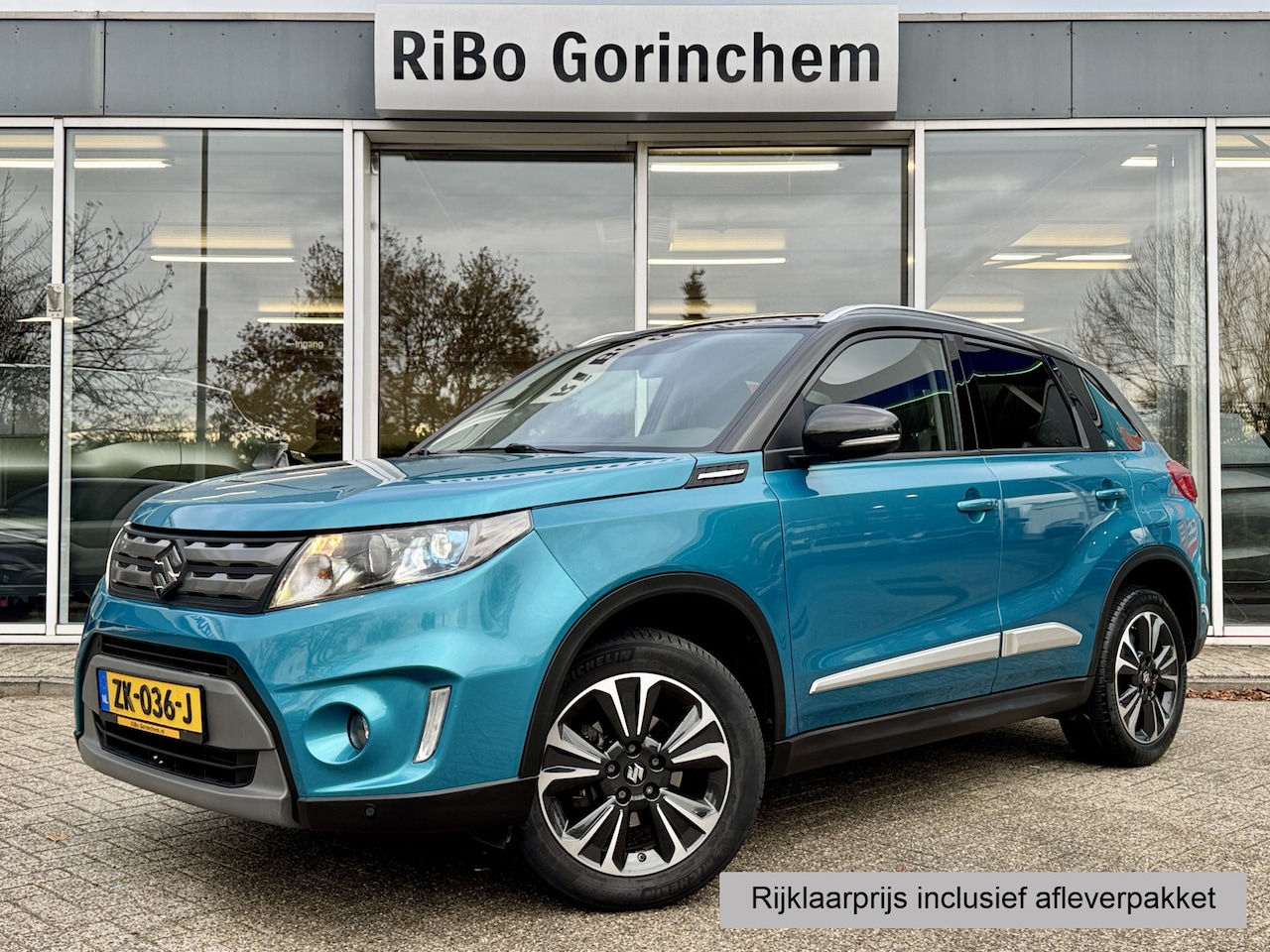 Suzuki Vitara - 1.6 High Executive Allgrip * Trekhaak * Stoelverwarming * Achteruitrijcamera * - AutoWereld.nl