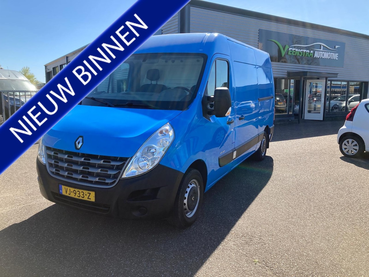 Renault Master - T35 2.3 dCi L2H2 Eco DC. Zeer leuke inbouw. Goed onderhouden. Mooie wagen - AutoWereld.nl