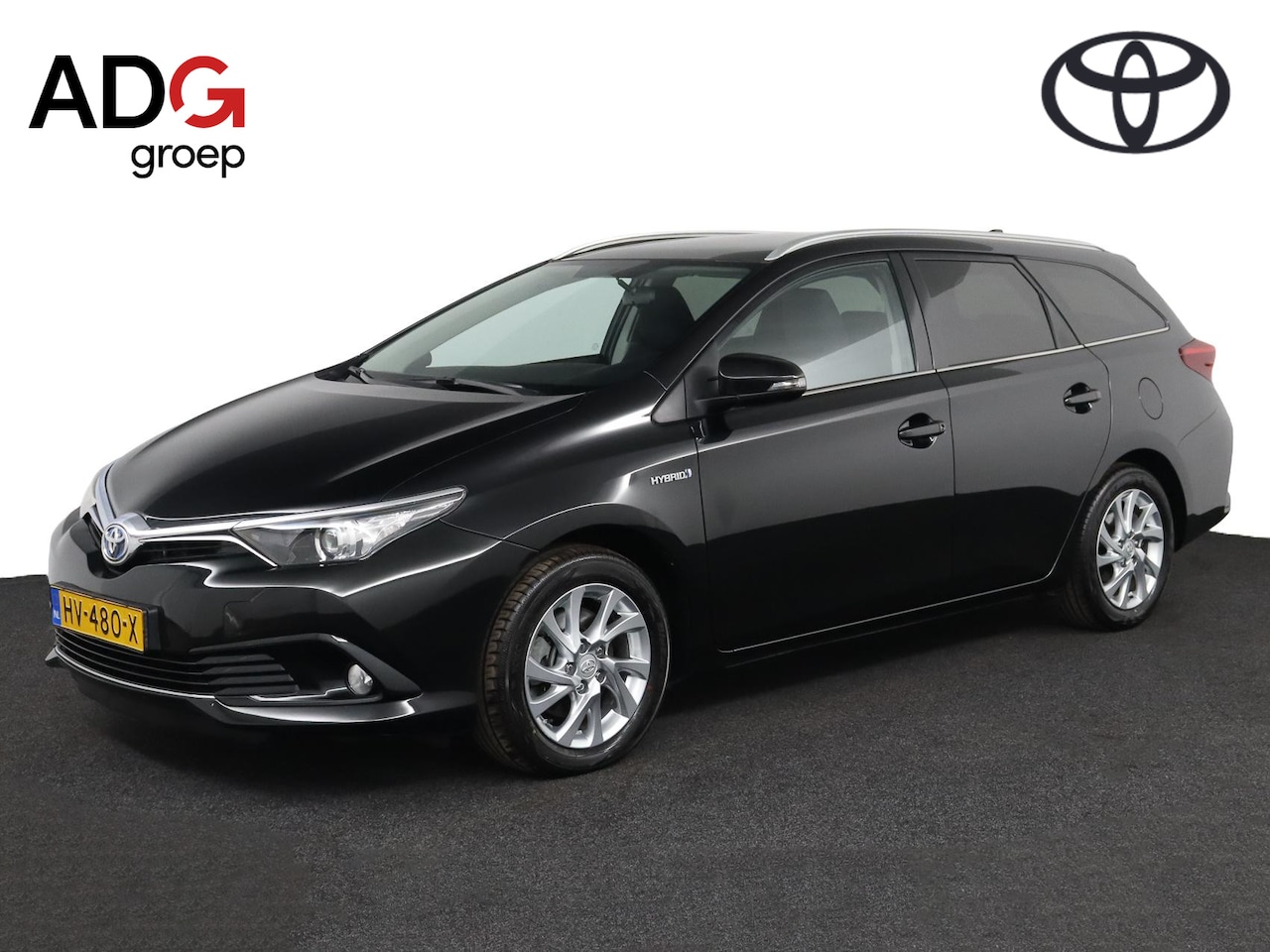 Toyota Auris - 1.8 Hybrid Lease Pro | Panoramadak | Trekhaak | Parkeercamera | - AutoWereld.nl