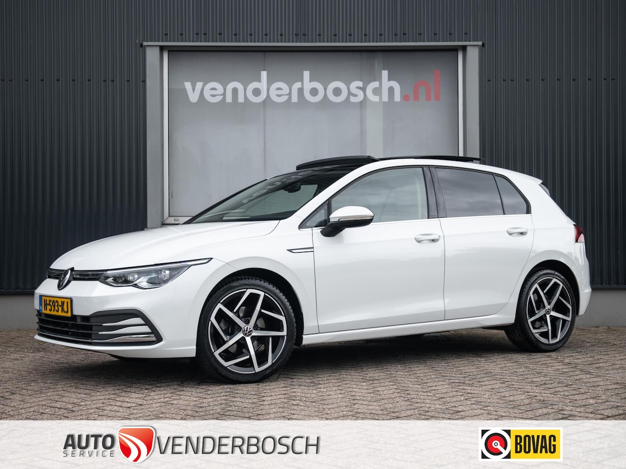 Volkswagen Golf - 1.5 eTSI Style 150pk | Pano | LED | CarPlay | ACC | Stoelverwarming | 18 inch - AutoWereld.nl