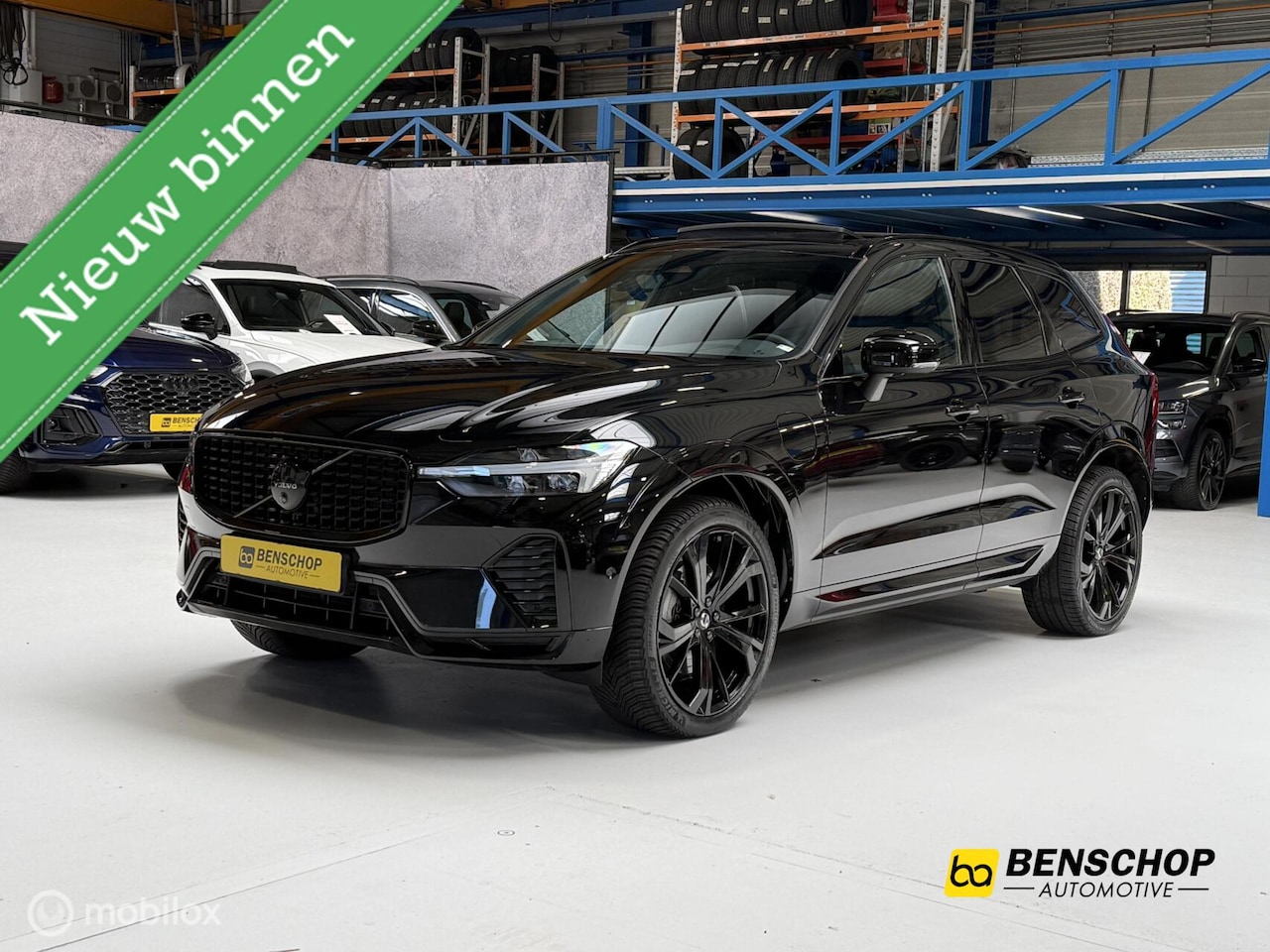 Volvo XC60 - 2.0 T6 Plug-in hybrid AWD Black Edition Carplay Camera Leer LED Contourstoelen - AutoWereld.nl