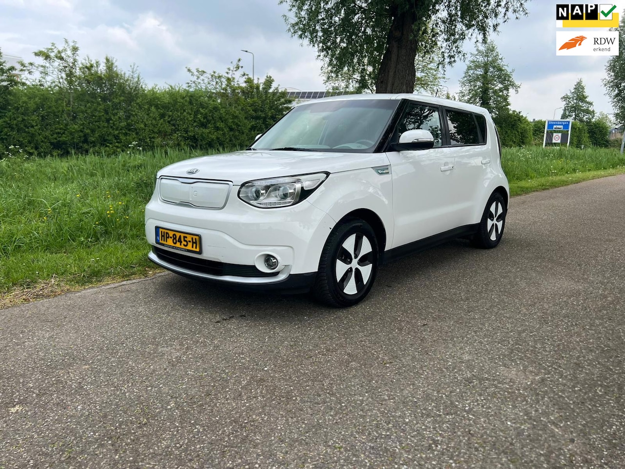 Kia e-Soul - EV ExecutiveLine 27 kWh Automaat Navi Airco Cruise Stoel/Stuur Verwarming Achteruitrij Cam - AutoWereld.nl