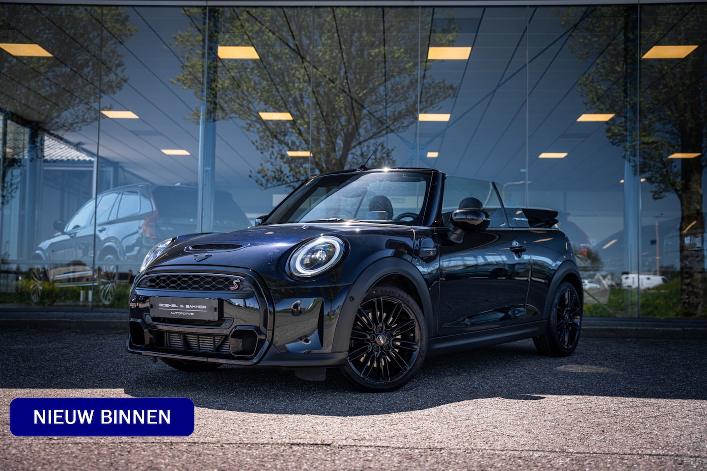 MINI Cabrio - Mini 2.0 Cooper S MINI Yours ** Leder Carbon ** HUD ** LED ** Navigatie - AutoWereld.nl