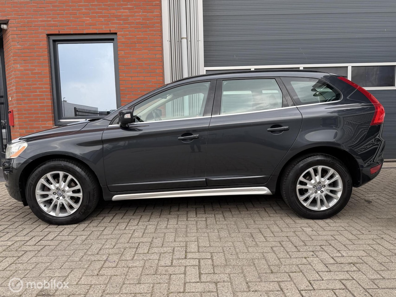 Volvo XC60 - 3.0 T6 AWD Summum - adapt. cruise cont. - orig NL - AutoWereld.nl