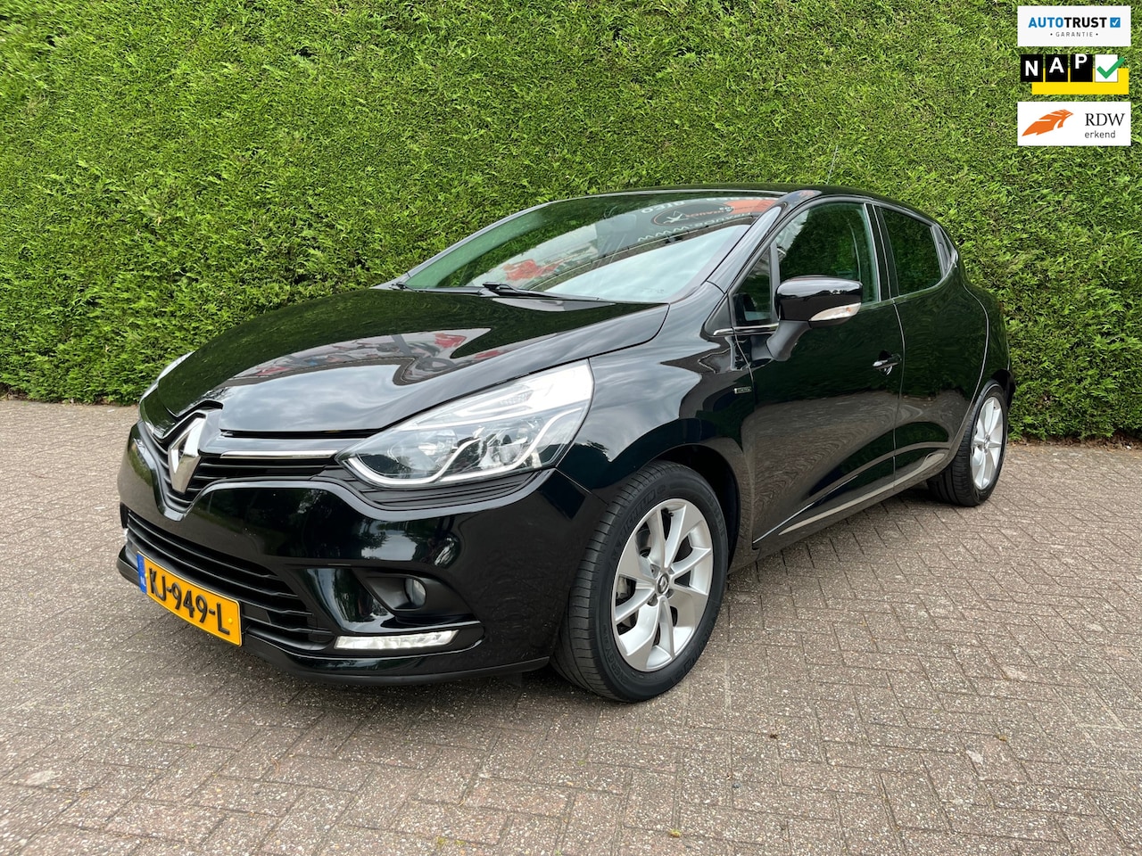 Renault Clio - 0.9 TCe Limited 0.9 TCe Limited, Navi, PDC, Cruise, Led, Eerste eigenaar ! - AutoWereld.nl