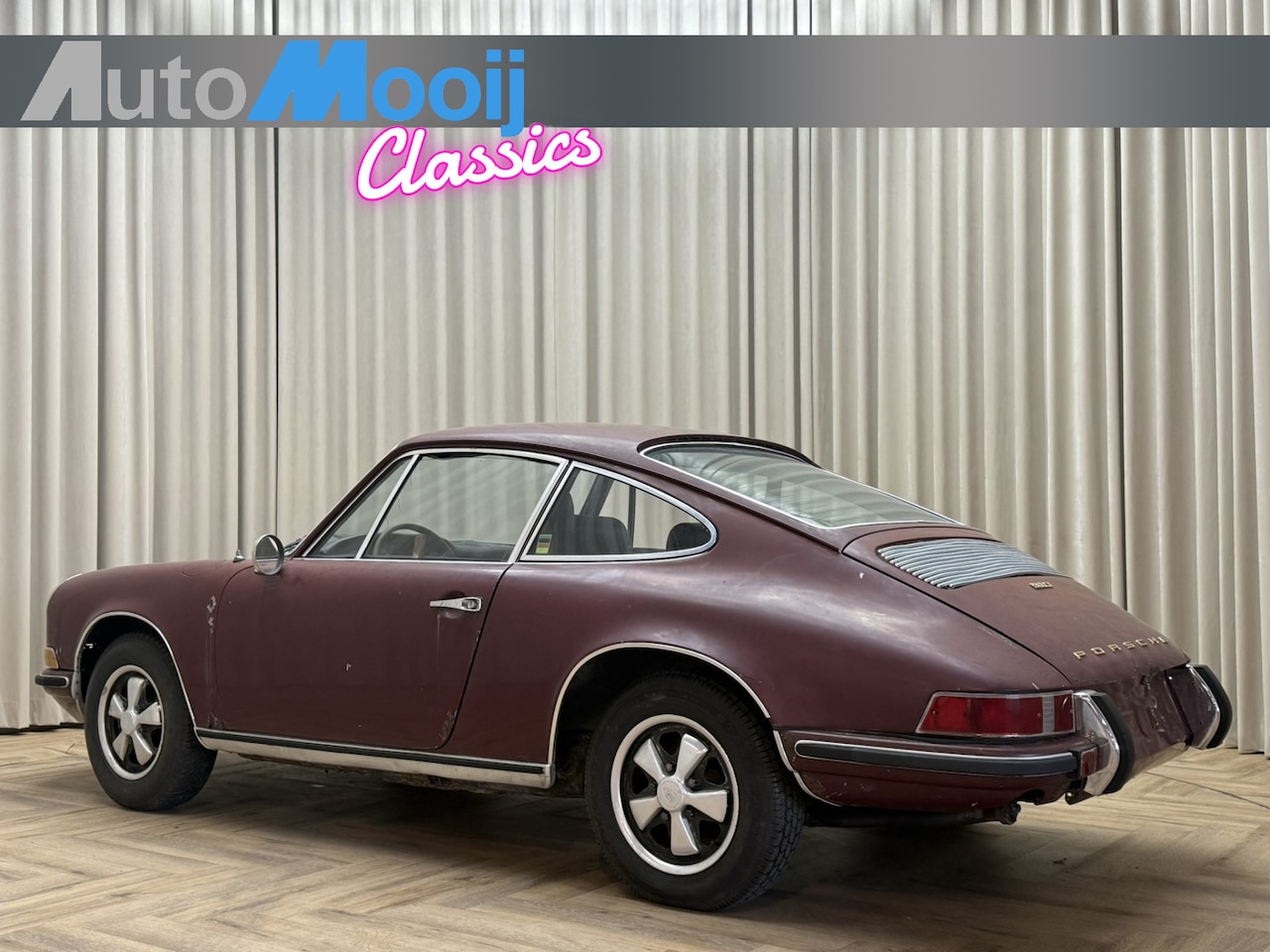 Porsche 911 - T 2.0 Coupé FIRST SERIES / 1969 / Kardex / Fuchs / Longhood / Burgundy Red / Urmodell - AutoWereld.nl
