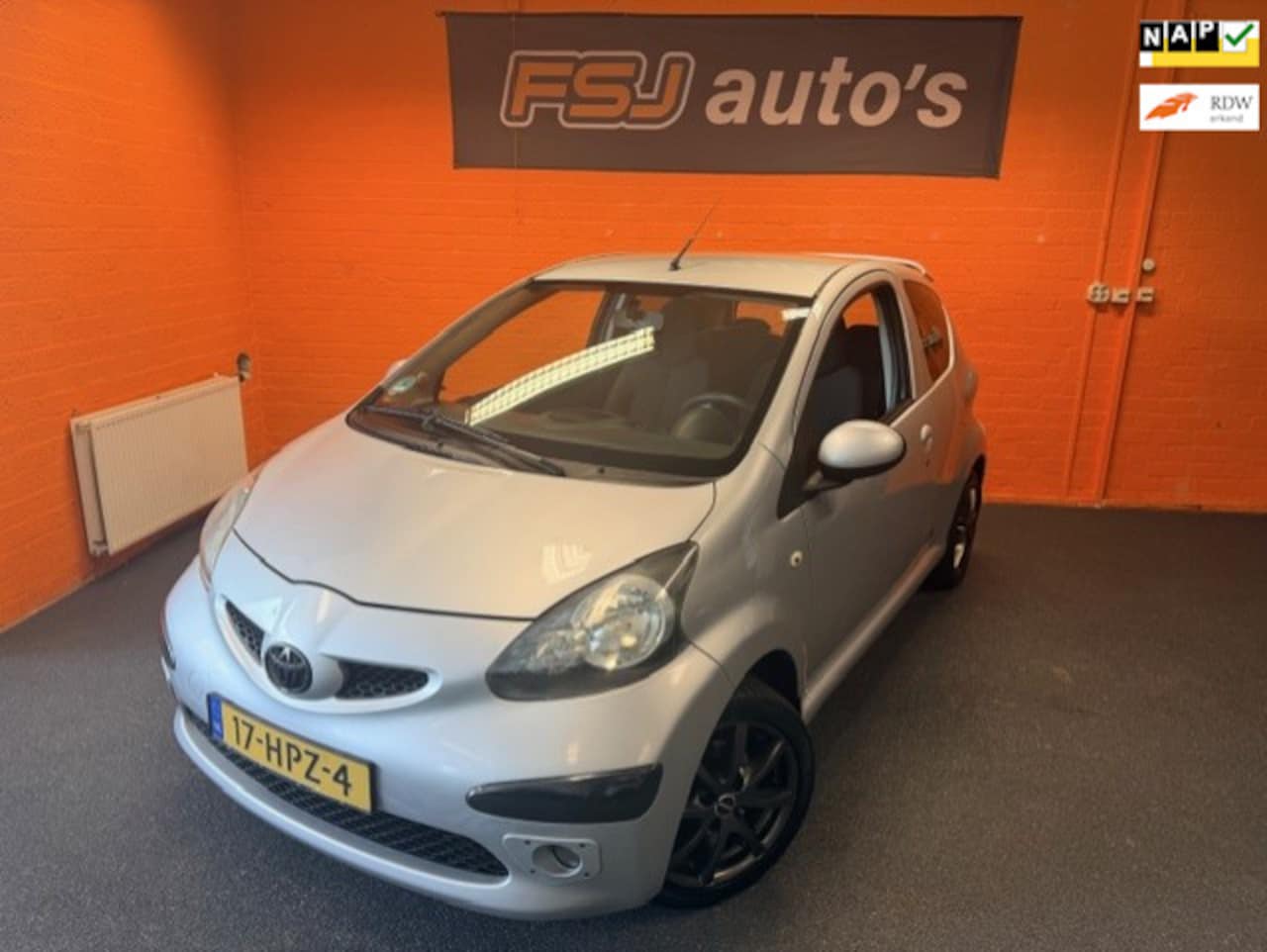 Toyota Aygo - 1.0-12V + / LM Velgen / APK tot 19-06-2027! - AutoWereld.nl