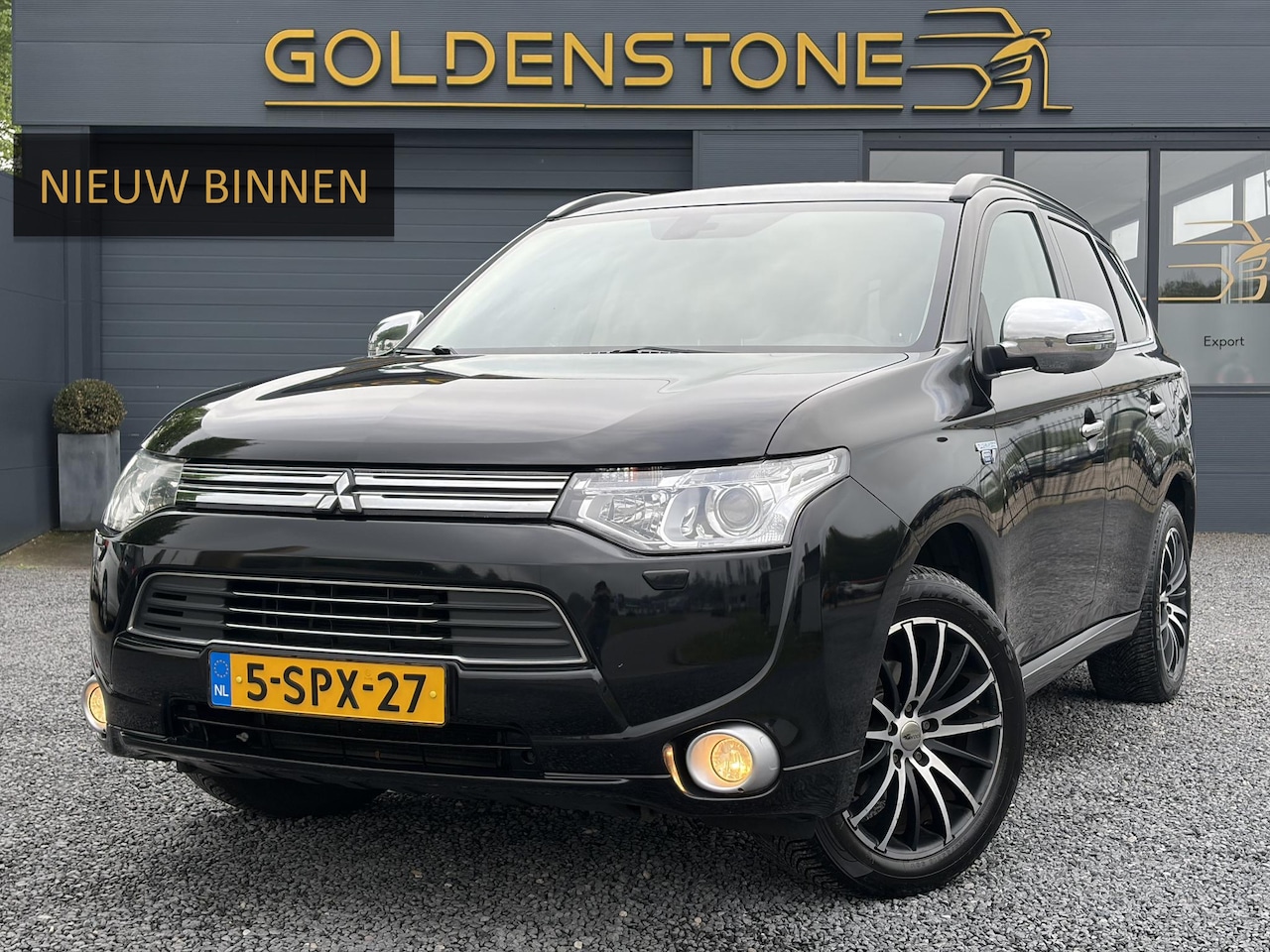 Mitsubishi Outlander - 2.0 PHEV Instyle+ 1e Eigenaar,Schuifdak,Navi,Camera,Leder,Stoeverw,Stuurverw,Trekhaak,Keyl - AutoWereld.nl
