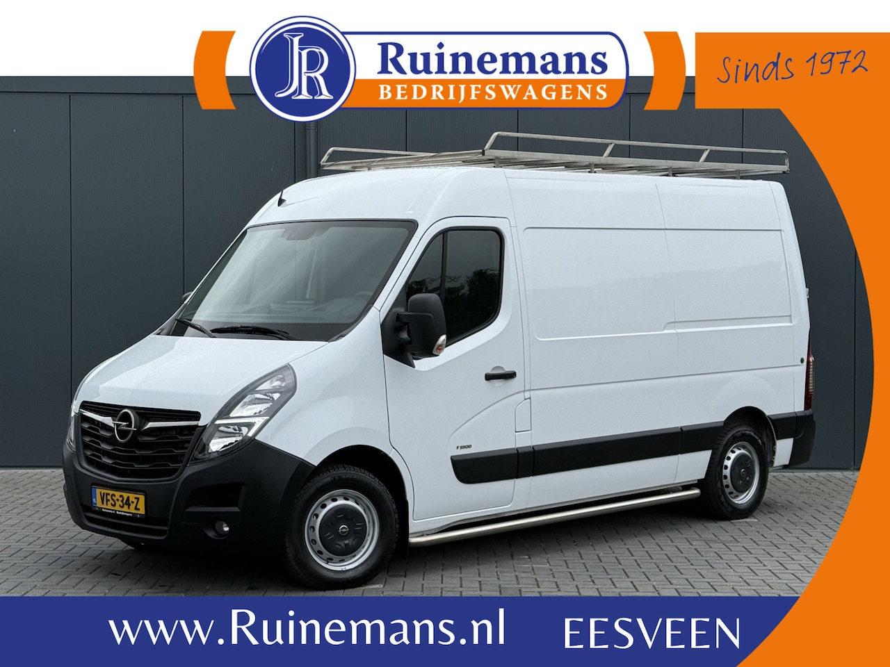 Opel Movano - 2.3 Turbo 150 PK / L2H2 / INRICHTING / RVS IMPERIAAL + LADDER / 2.5 TONS TREKHAAK / AIRCO - AutoWereld.nl
