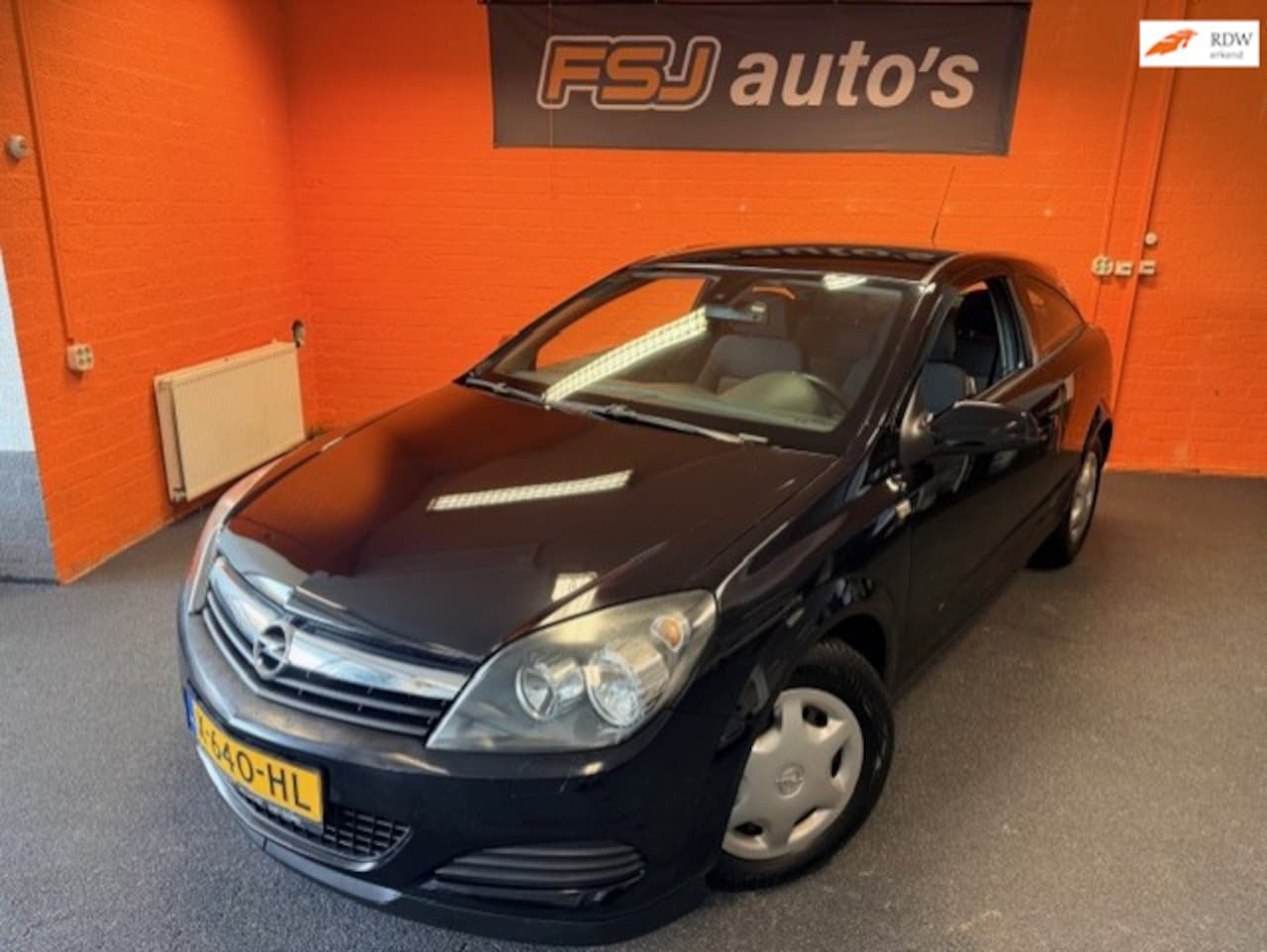 Opel Astra GTC - 1.4 Business / Airco / Cruise / APK tot 15-05-2027 - AutoWereld.nl