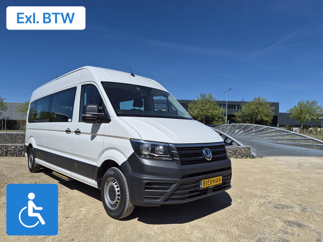 Volkswagen Crafter - L4H3 Rolstoelbus Groepsvervoer 8+2 - AutoWereld.nl