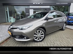 Toyota Auris Touring Sports - 1.8 Hybrid Dynamic | Trekhaak | Dealer onderhouden |