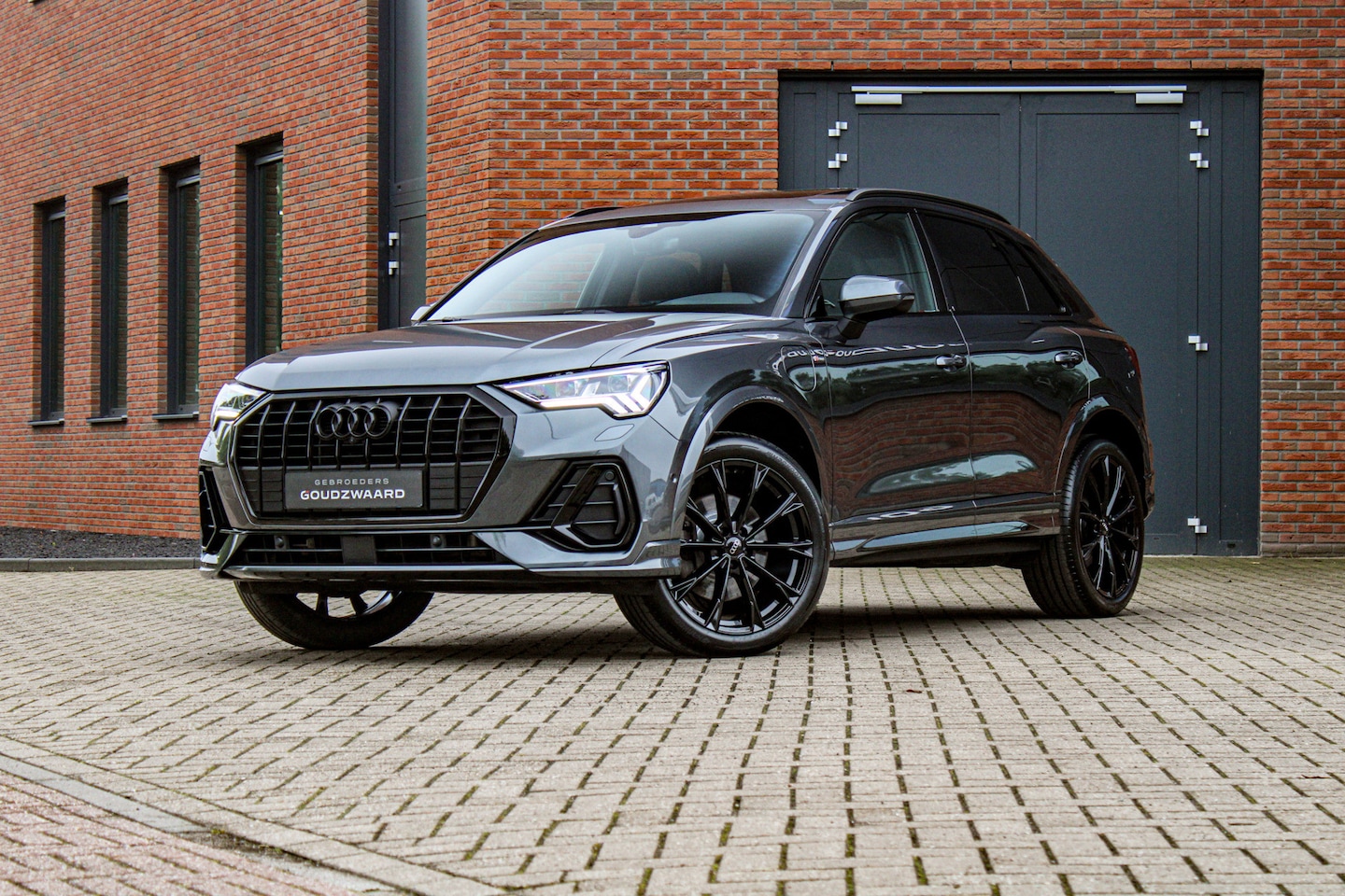 Audi Q3 - 45 TFSI e S edition | Pano | SONOS | Top view | Stuurverwarming | Leder | ACC | Keyless - AutoWereld.nl