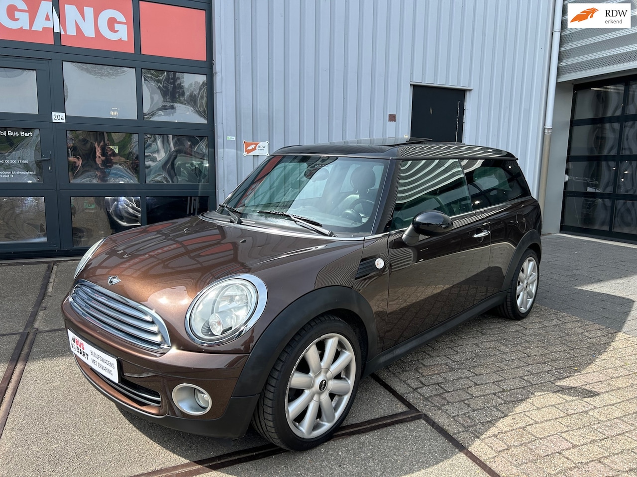 MINI Clubman - Mini 1.6 Cooper Automaat|Pano|Stoelverwarming|Navi|Cruise Control|Leder - AutoWereld.nl