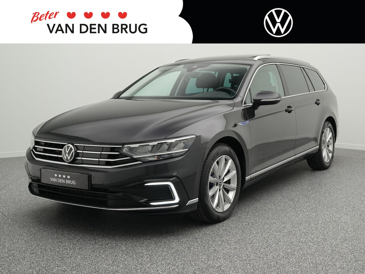 Volkswagen Passat Variant - GTE 1.4 TSI PHEV 218 PK Highline | LED | Panoramadak | Achteruitrijcamera | Side Assist | - AutoWereld.nl