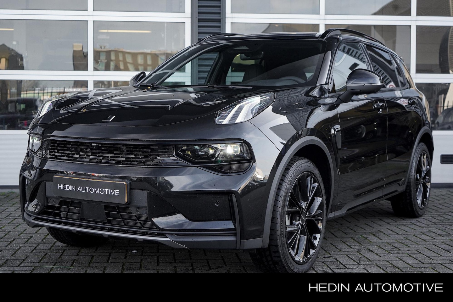 Lynk & Co 01 - 1.5 More | Jong gebruikte | Trekhaak | Panoramadak | 360° camera | Stuurverwarming | - AutoWereld.nl