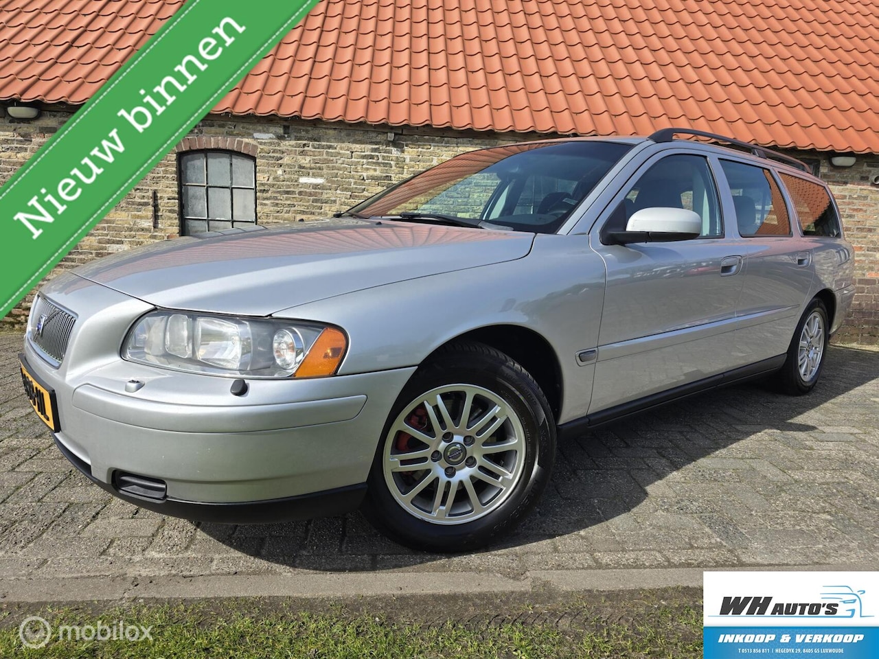 Volvo V70 - 2.4 Edition II Car play | Automaat | camera - AutoWereld.nl