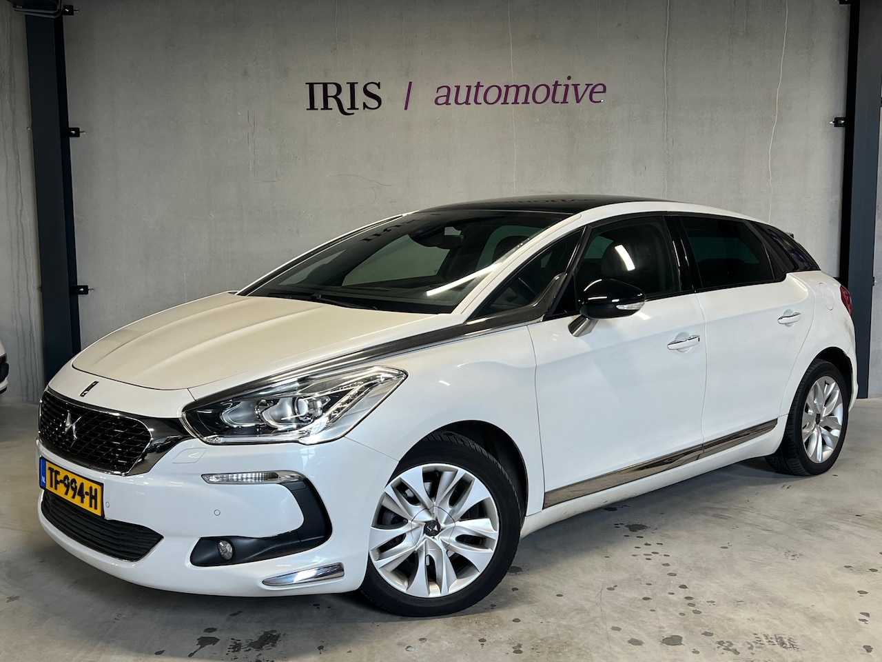DS 5 - 1.6 THP Chic - Nw ketting - BT - Camera - Climate - Cruise - Pano - Stoelverwarming - AutoWereld.nl