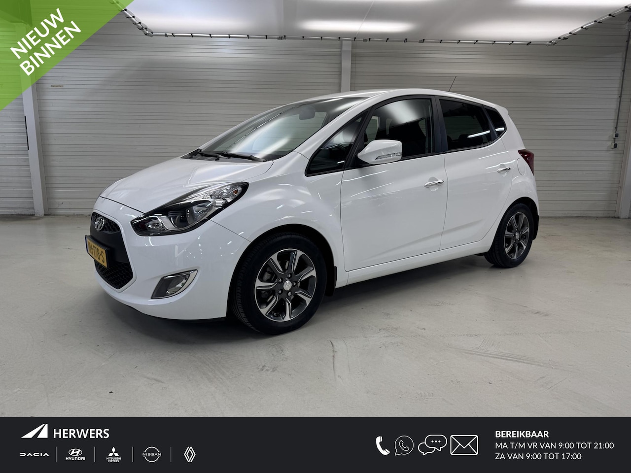 Hyundai ix20 - 1.6i Go! / Eerste Eigenaar / Trekhaak 1100 KG /  Navigatie / Camera / Airco / Bluetooth / - AutoWereld.nl