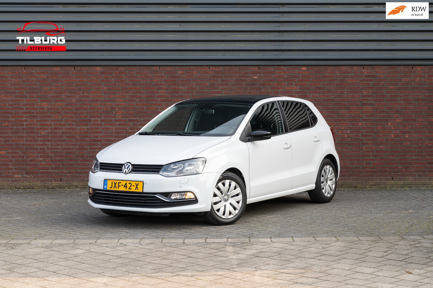 Volkswagen Polo - 1.2 TSI First Edition |PANO | NAVI | - AutoWereld.nl