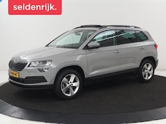 Skoda Karoq - 1.5 TSI Business Edition | Panoramadak | Stoelverwarming | Carplay | Navigatie | Parkeerhu