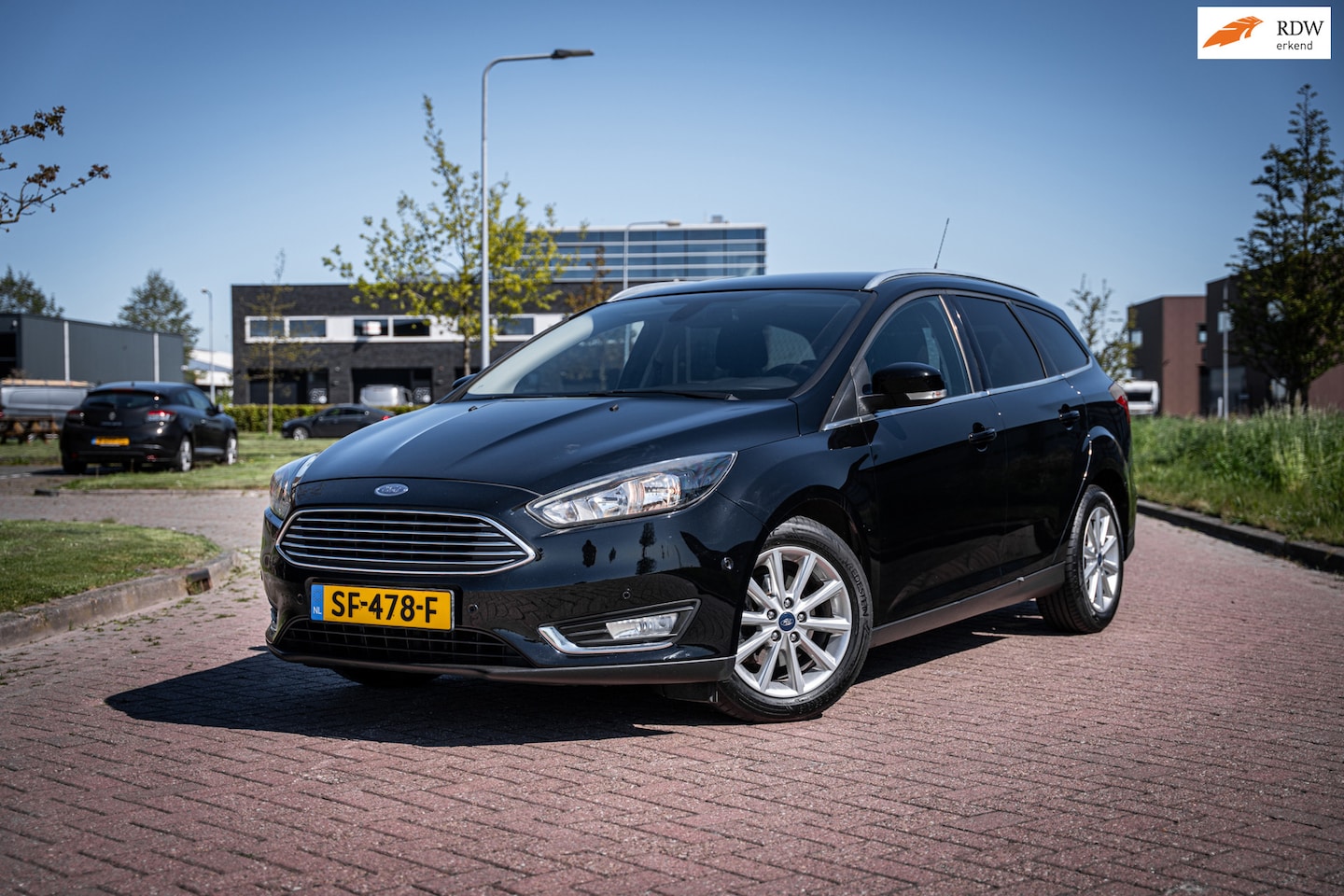 Ford Focus Wagon - 1.0 Titanium 1.0 Titanium - AutoWereld.nl