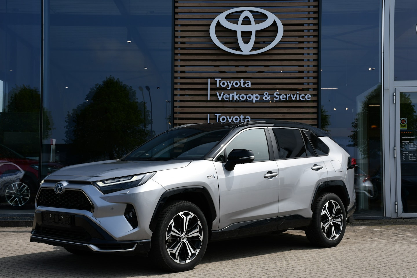 Toyota RAV4 - 2.5 Plug-in Hybrid AWD Bi-Tone Plus Limited 306pk | Stoelventilatie voor | JBL Audio | Ele - AutoWereld.nl