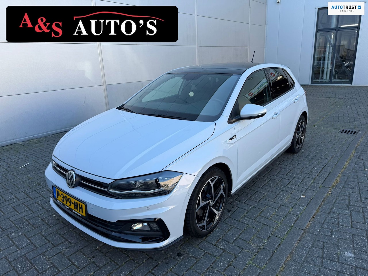Volkswagen Polo - 1.0 TSI 3X R line Pano Led Camera Beats - AutoWereld.nl