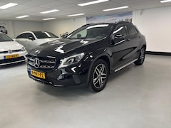 Mercedes-Benz GLA-Klasse - 180 Premium Panorama 360 camera Memory Trekhaak Leer Led