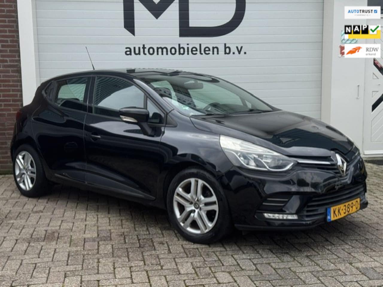 Renault Clio - 0.9 TCe Zen - LED - Navi - Parkeersensoren - AutoWereld.nl