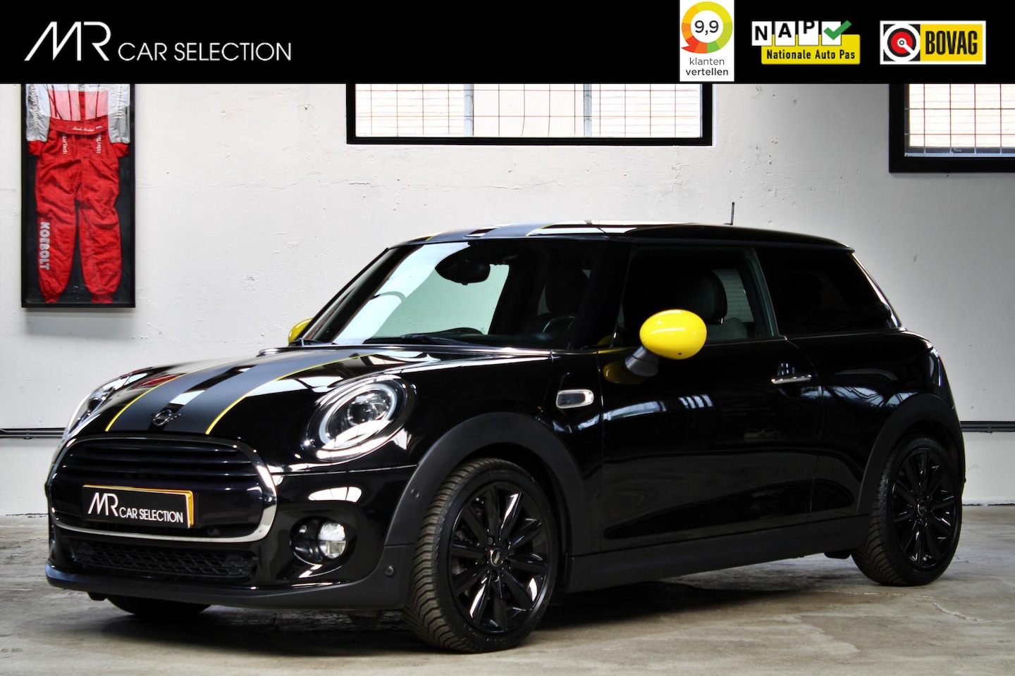 MINI Cooper - Mini 1.5 Chili | Serious Business | Automaat | 17 inch | Parkeerassistent | Head-Up | NL a - AutoWereld.nl