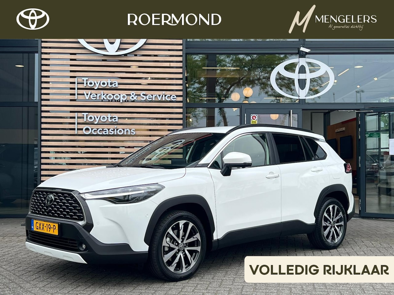 Toyota Corolla Cross - Hybrid 200 Executive | Rijklaar | Trekhaak - AutoWereld.nl