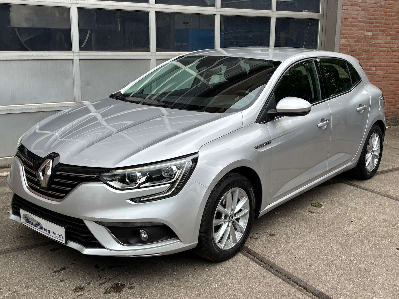 Renault Mégane - 1.2 TCe Life 1.2 TCe Life,NAVI,CRUISE,CLIMAT,TREKHAAK - AutoWereld.nl