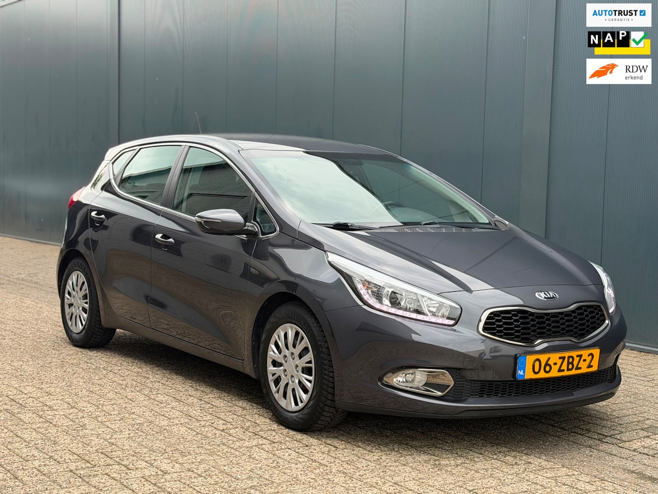 Kia Cee'd - 1.6 GDI Plus Pack|Navi|Camera|Trekhaak|NAP! - AutoWereld.nl