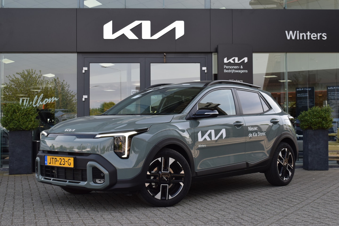 Kia Stonic - 1.0 T-GDi MHEV GT-Line | Navigatie | Sensoren Vóór + Achter | Camera | Schuif/ Kanteldak | - AutoWereld.nl