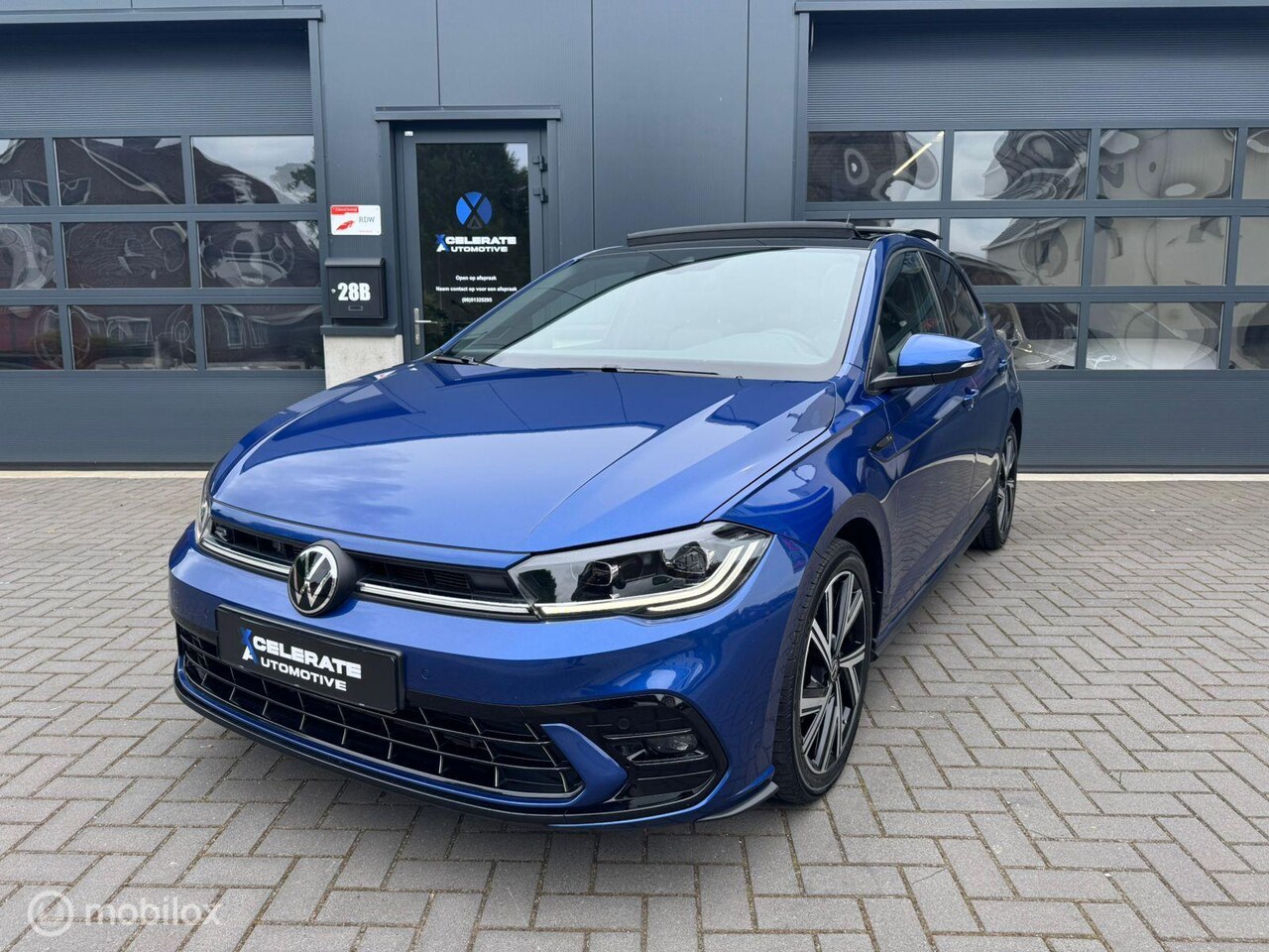 Volkswagen Polo - 1.0 TSI DSG 3X R-Line IQ Light Pano Garantie - AutoWereld.nl