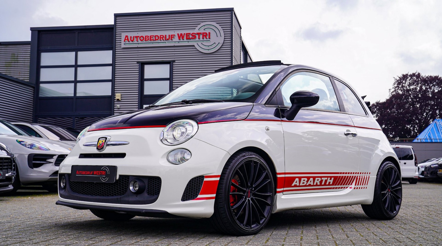 Fiat 500 C - 1.4-16V Abarth | Novitec Velgen |200Pk | Esse-esse pakket | Lederen bekleding | Automaat - AutoWereld.nl
