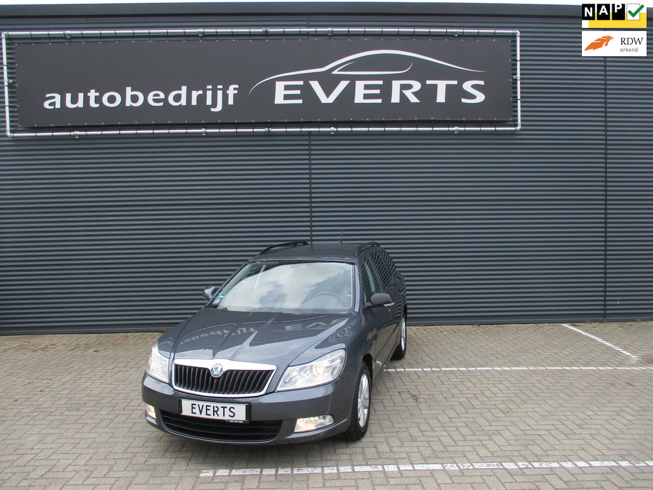 Skoda Octavia Combi - 1.2 TSI Ambition Business Line schade linker zijkant zie foto nu scherpe meeneem prijs zoa - AutoWereld.nl