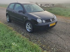 Volkswagen Polo - 1.4-16V Comfortline