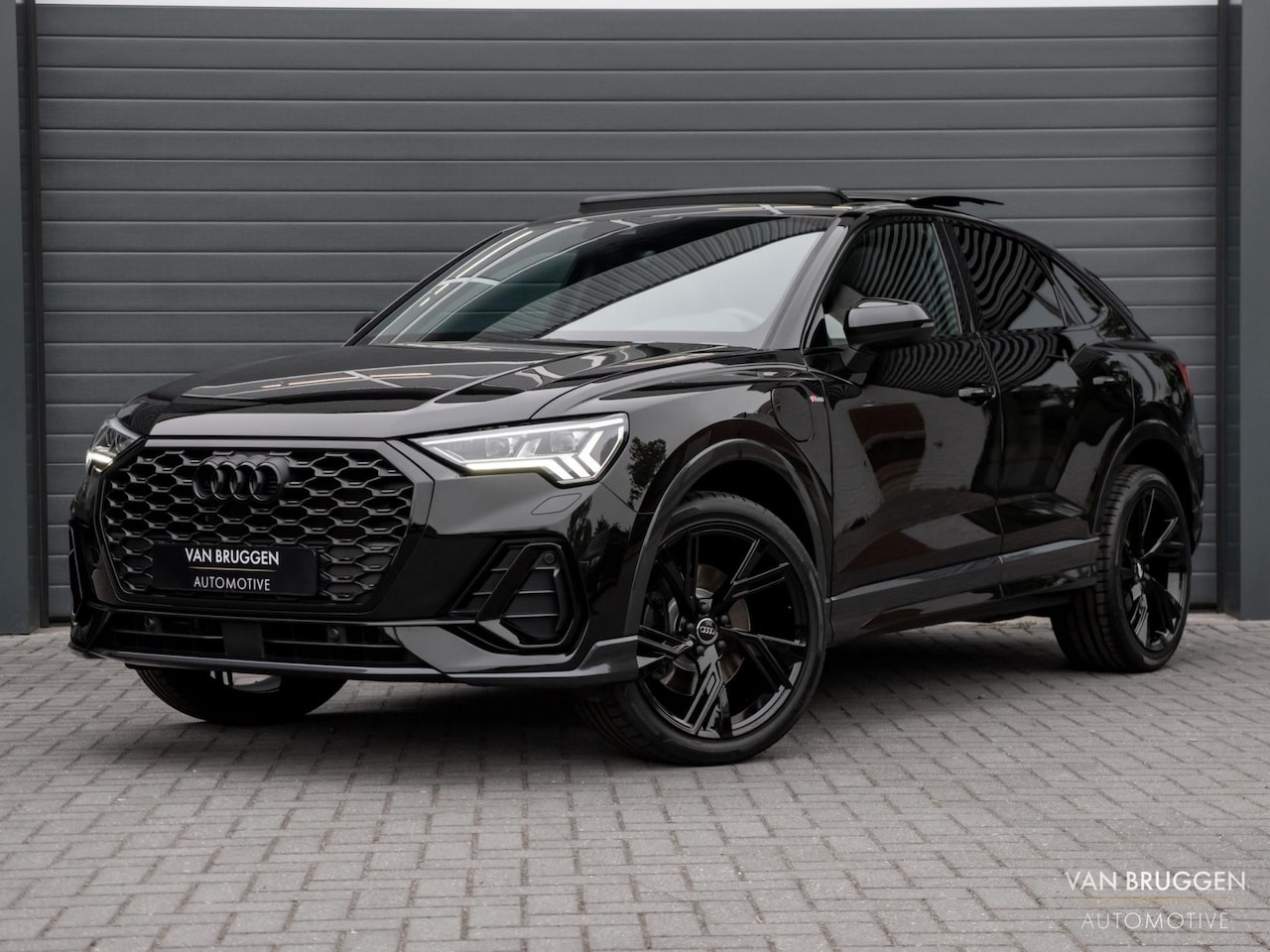 Audi Q3 Sportback - 45 TFSI e S-Line Pano Memory Sfeer BTW Keyless 20" - AutoWereld.nl