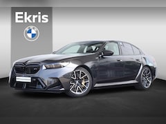 BMW M5 - 5-serie | Carbon Keramische Remmen | Pano Dak | Trekhaak | Leder Merino Schwarz | Bowers &