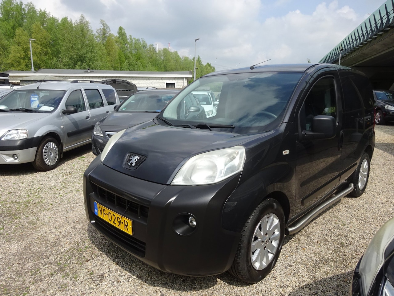 Peugeot Bipper - 1.3 HDi XT Profit + Airco Cruise Control Schuifdeur Rechts Trekhaak Radio/Cd - AutoWereld.nl