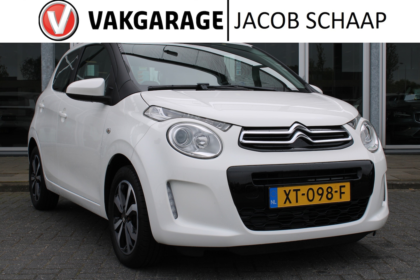 Citroën C1 - 1.0 73PK VTi Shine | Camera | Cruise control | Airconditioning | Navigatiesysteem | DAB | - AutoWereld.nl