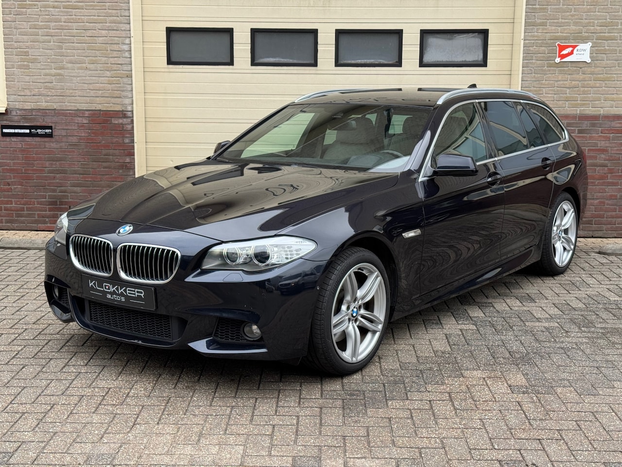 BMW 5-serie Touring - 525xd High Executive M-pakket|HUD|Memory|Trekhaak - AutoWereld.nl