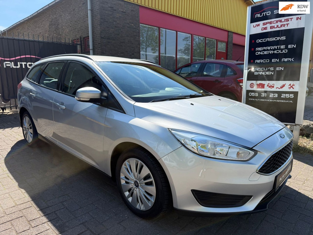 Ford Focus Wagon - 1.0 Trend Edition STUURVERW.|STOELVERW.|APK|BEURT|AIRCO - AutoWereld.nl