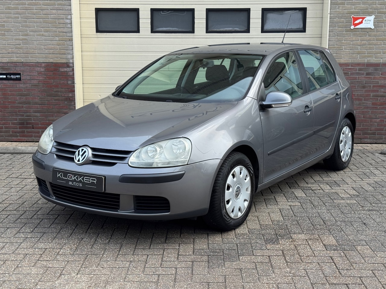Volkswagen Golf - 1.6 FSI Trendline Automaat|Inruilkoopje|APK 01-2027 - AutoWereld.nl