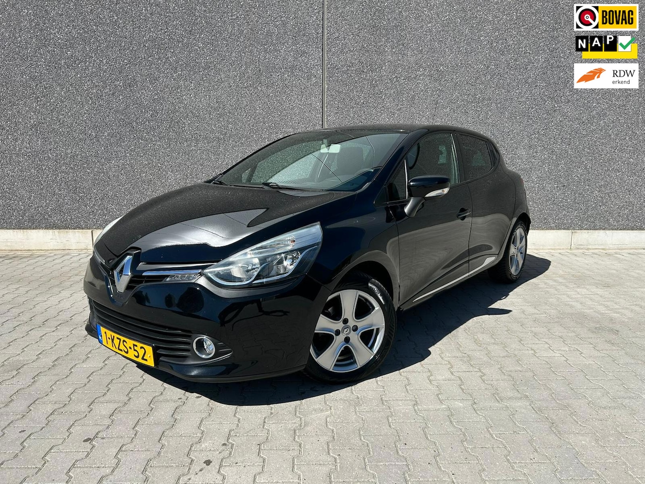 Renault Clio - 0.9 TCe Expression | BLUETOOTH | NAVI | CC | PDC | APK T/M 4-5-2027 | AFLEVERBEURT | NAP A - AutoWereld.nl