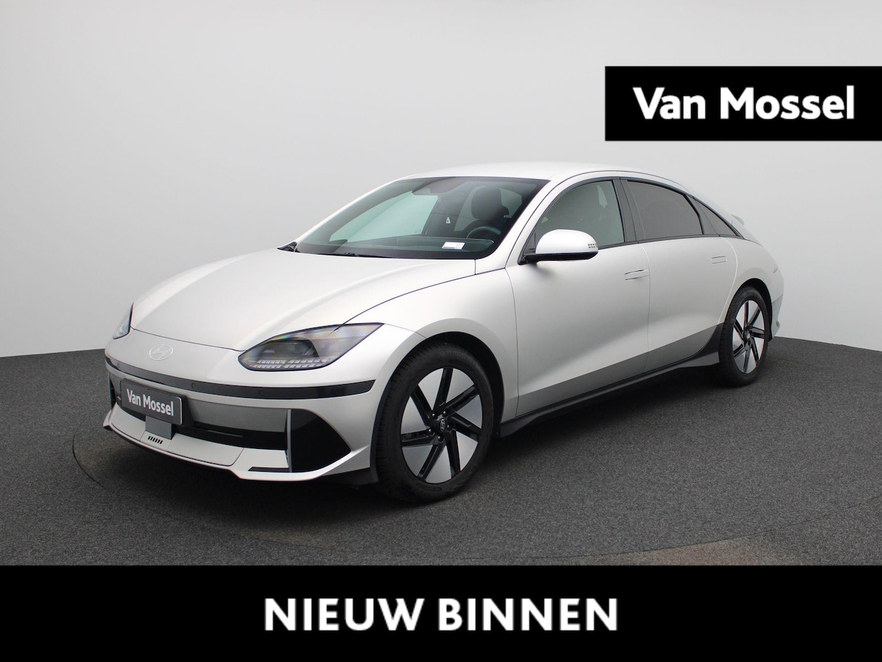 Hyundai IONIQ 6 - 53 kWh Core | ACC | Achteruitrijcamera | Stoel + Stuurverwarming | Lane Assist | Elekt. st - AutoWereld.nl