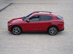 Alfa Romeo Stelvio - 2.0 T AWD B-Tech Pack Veloce
